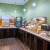 Отель Holiday Inn Express & Suites Regina-South, an IHG Hotel, фото 1