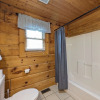 Отель Er81 - Family Making Memories 3 Bedroom Cabin by RedAwning, фото 8