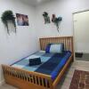 Отель One Bedroom APARTMENT with GARDEN,sleep up to 4ppl в Кардиффе