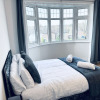 Отель Impeccable 3-bed House in Nottingham Central, фото 7