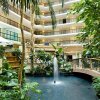 Отель Embassy Suites by Hilton Indianapolis North, фото 1