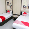 Отель OYO 920 Gajah Mada Hotel, фото 6