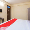Отель OYO 30478 Hotel Kiran Shri, фото 17