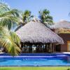 Отель Large (12.000 sq. ft.) 5-BDR villa for rent in Cap Cana – with pool, chef, maid, фото 6
