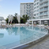 Отель Suite 1100 West Av - in a 4 Hotel Pool With DJ #601, фото 33