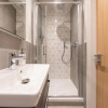 Отель Luxury Apartments - Heathrow Airport - Free Parking, фото 10