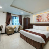 Отель RedDoorz Plus Quang Chung Hotel, фото 5