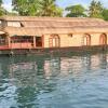 Отель 2 BHK Houseboat in Opp.K.S.R.T.C Bus Station,, Kollam, by GuestHouser (FC08), фото 3