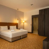 Отель V Center Hotel, фото 1