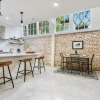 Отель N Rampart Apartments - Lux 3BD 2BA French Quarter w Courtyard, фото 13