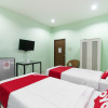 Отель OYO 1163 Eden Hostel, фото 5