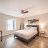 Отель Stylish 1BR Near UT Mueller Evonify, фото 6