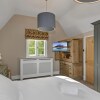 Отель The School House - Luxury Home With Large Garden, фото 5
