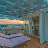 Отель Sunset Penthouse Apartment with Hot Tub, фото 6