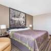 Отель Super 8 by Wyndham Columbus Airport, фото 3