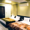 Отель OYO 10328 Hotel Sanjay Palace, фото 3