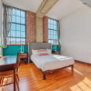 Отель Sosuite 2BR Apt w W D Gym On-site Bar, фото 14