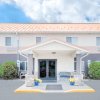 Отель Days Inn & Suites by Wyndham Fargo 19th Ave/Airport Dome в Фарго