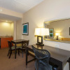 Отель Holiday Inn Express & Suites Jacksonville Airport, an IHG Hotel, фото 3
