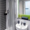 Отель Zeni Ensuite, Point Campus, in the Vibrant Docklands, фото 3