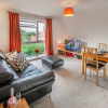 Отель Charming 2-bed Apartment in Windsor - Free Parking, фото 26