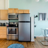 Отель ASK FOR Discount-hip Vibrant 2BR Parking Wifi, фото 4