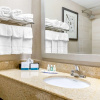 Отель Quality Inn and Suites Apex Holly Springs, фото 7