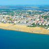 Отель Beautiful two Bedroom Apartment Facing the sea - Sea View - Beach Place Included, фото 12