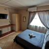 Отель Hluzu Guest House, фото 8