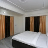 Отель OYO 9102 Home Cozy 3BHK Near Mall Road, фото 15