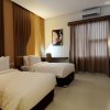 Отель Lynt Hotel Jakarta, фото 4