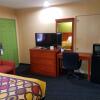 Отель Holiday Terrace Motel, фото 27