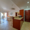 Отель Porto Cupecoy Dream, Walk to Shops, Restaurants Beaches, Communal Pool, Free Wifi, AC, фото 4