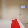 Отель RedDoorz near Ambarrukmo Plaza Mall, фото 4