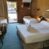 Отель Corowa Golf Club Motel, фото 3