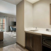 Отель Hampton Inn Suites Kansas City Downtown Crossroads, фото 6