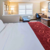 Отель Comfort Suites Fresno River Park, фото 7