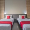 Отель RedDoorz Premium @ Fafa Hills Resort Puncak, фото 22