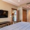 Отель Luxury 2BD Village at Northstar Residence - 306 Iron Horse South, фото 7