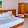 Отель OYO 618 Taya Hotel, фото 3