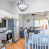 Отель Bromelia 6 - 2 BR Condo Just 2 Blocks From Beach and Town, фото 11