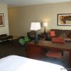 Отель Hampton Inn and Suites Fort Worth/Forest Hill, фото 3