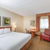 Отель La Quinta Inn & Suites by Wyndham Jacksonville Mandarin, фото 8