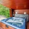 Отель 4BR Family Home - Sleeps 9 - w Private Pool Hot Tub, фото 29