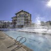 Отель Ski-in/ski-out Granby Townhouse w/ Private Hot Tub, фото 7