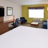 Отель Holiday Inn Express And Suites Ottumwa, an IHG Hotel, фото 3