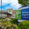 Отель Holiday Inn Express & Suites Omaha - 120th and Maple, an IHG Hotel, фото 30