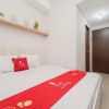 Отель RedLiving Apartemen Transpark Juanda - Frams Properti Tower Jade with Netflix, фото 6