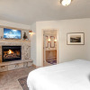 Отель KBM Resorts: 3-bedroom Home Walk to Park City Mountain Shuttle to Main Street!, фото 3