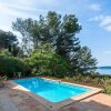 Отель Nice house with beautiful sea views on the peninsula of Hyeres, фото 16